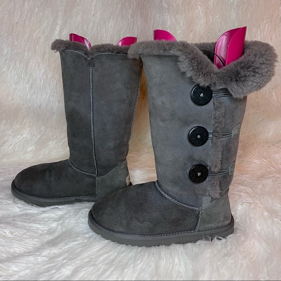 UGG Bailey Button Triplet Boot - Picture 2 of 10